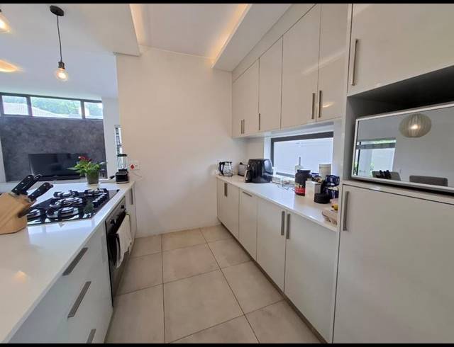 3 BEDROOM TOWNHOUSE FOR SALE IN FERNDALE